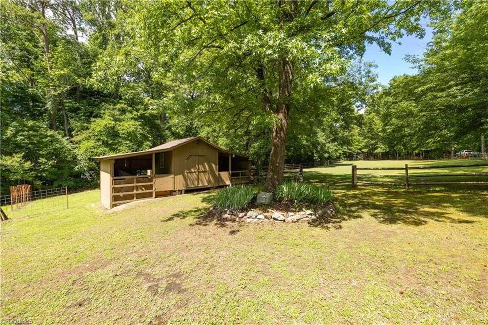 3505 Ivey Lane Trinity, NC 27370