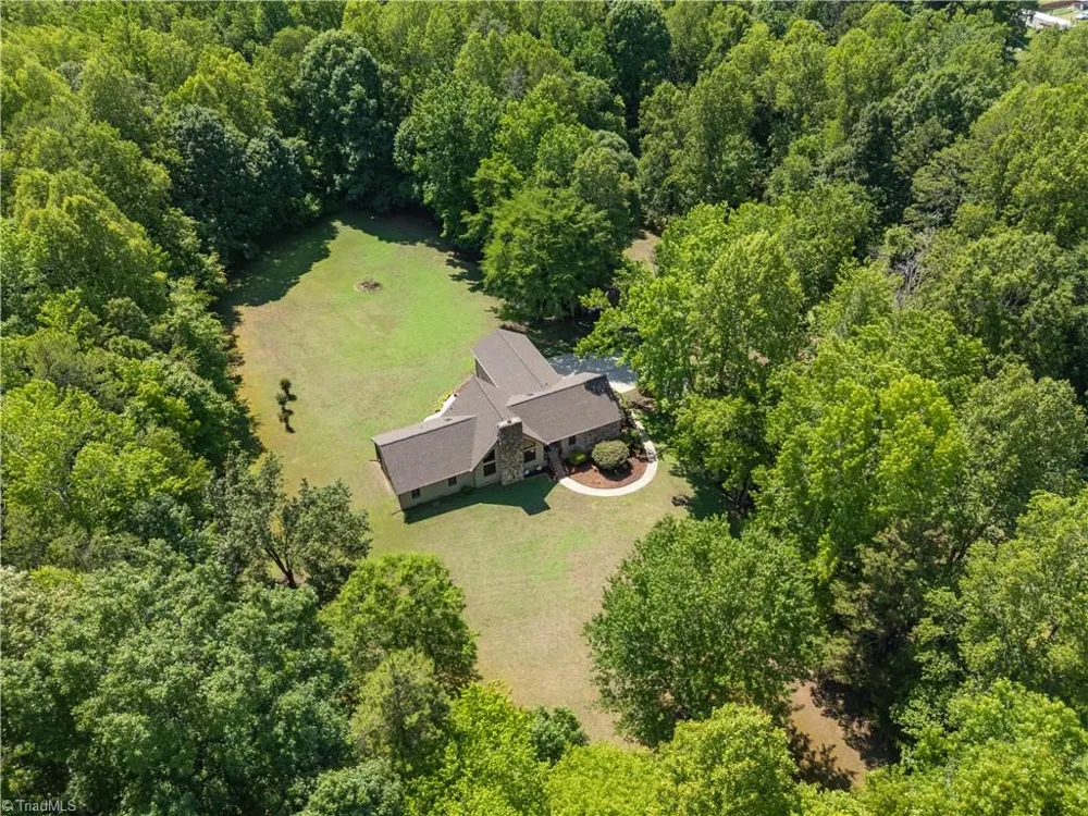 3505 Ivey Lane Trinity, NC 27370