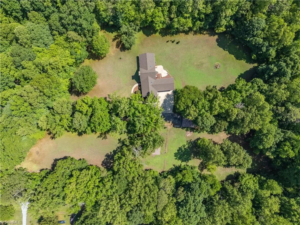 3505 Ivey Lane Trinity, NC 27370