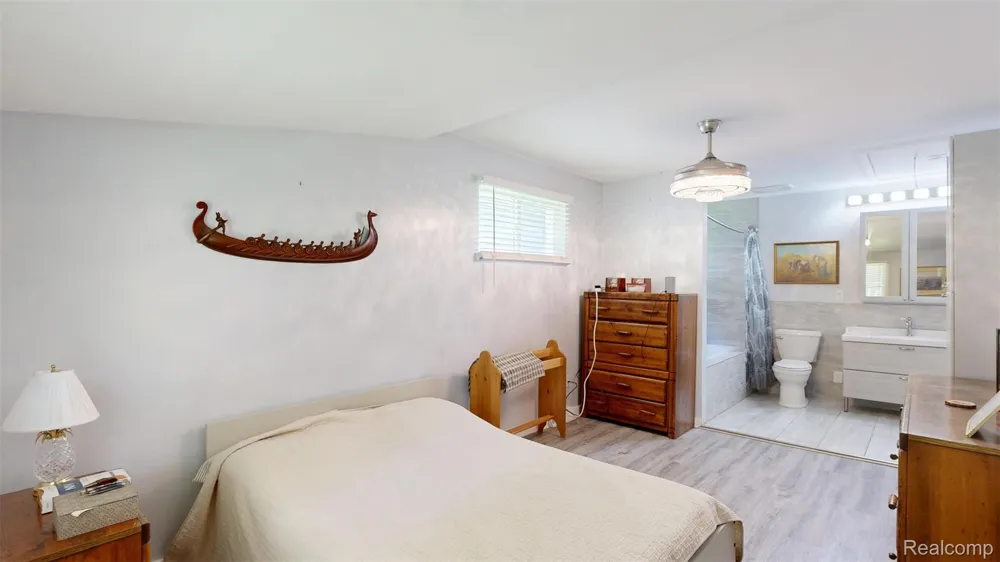 3057 Hillside Drive Milford Charter Township, MI 48380