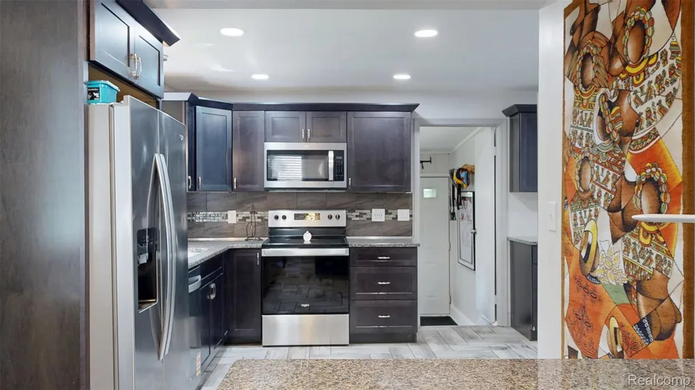 3057 Hillside Drive Milford Charter Township, MI 48380