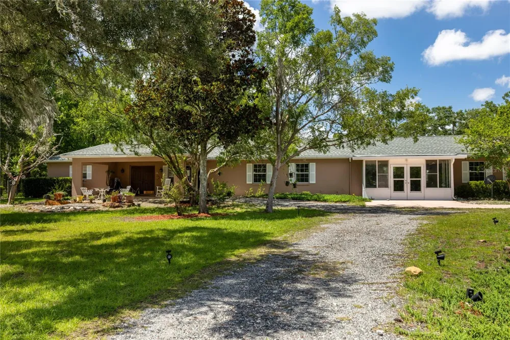 11751 SE 16TH LANE Morriston, FL 32668