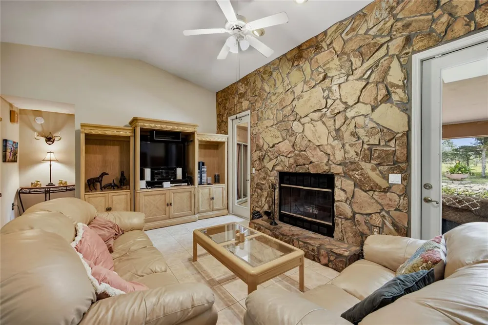 11751 SE 16TH LANE Morriston, FL 32668