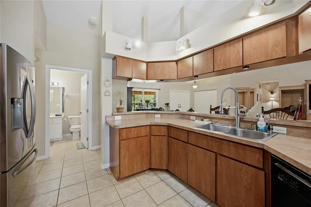 11751 SE 16TH LANE Morriston, FL 32668