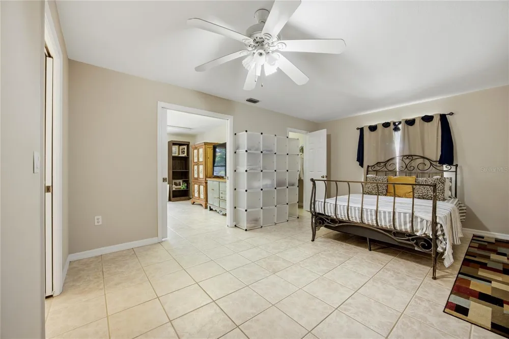 11751 SE 16TH LANE Morriston, FL 32668