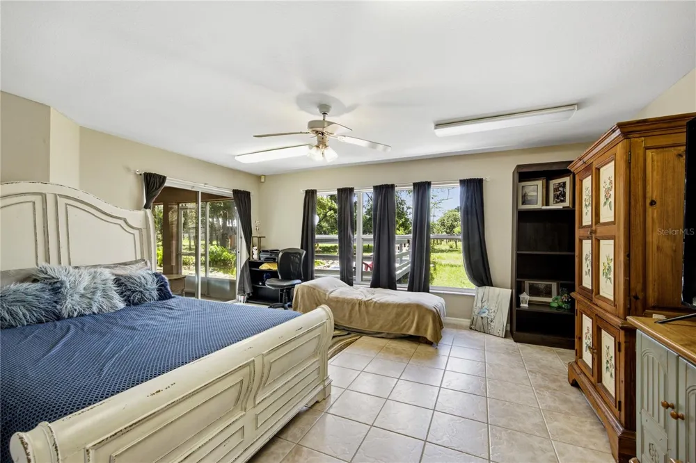 11751 SE 16TH LANE Morriston, FL 32668