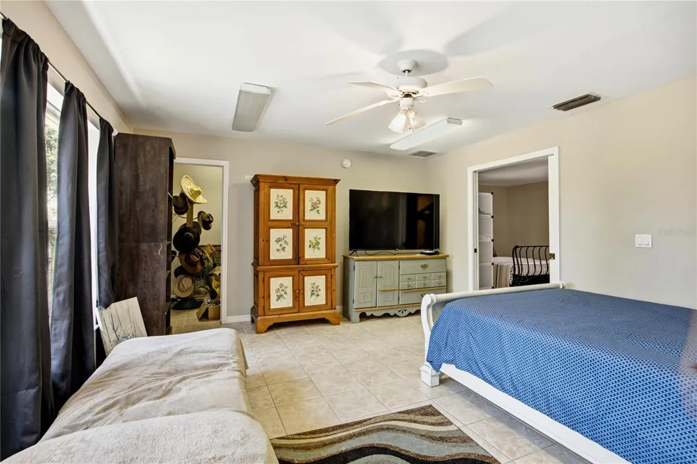 11751 SE 16TH LANE Morriston, FL 32668