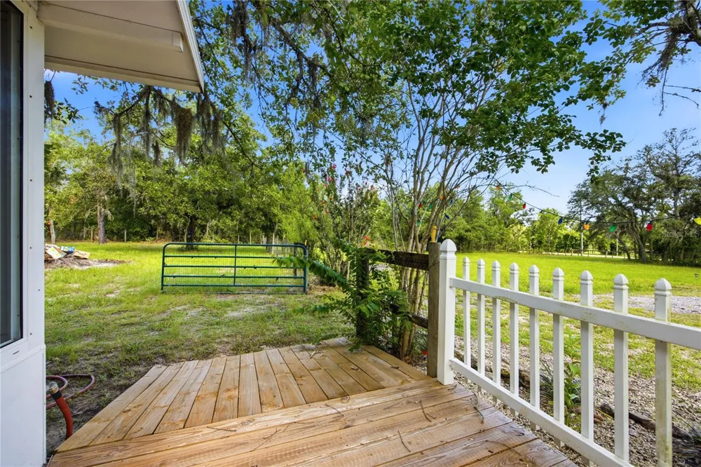 11751 SE 16TH LANE Morriston, FL 32668
