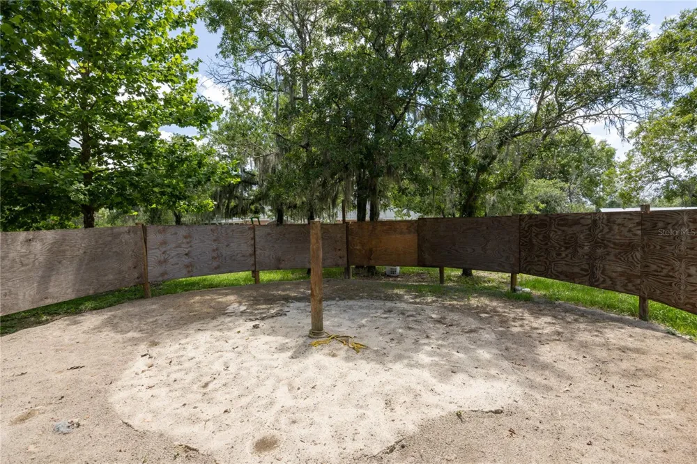 11751 SE 16TH LANE Morriston, FL 32668