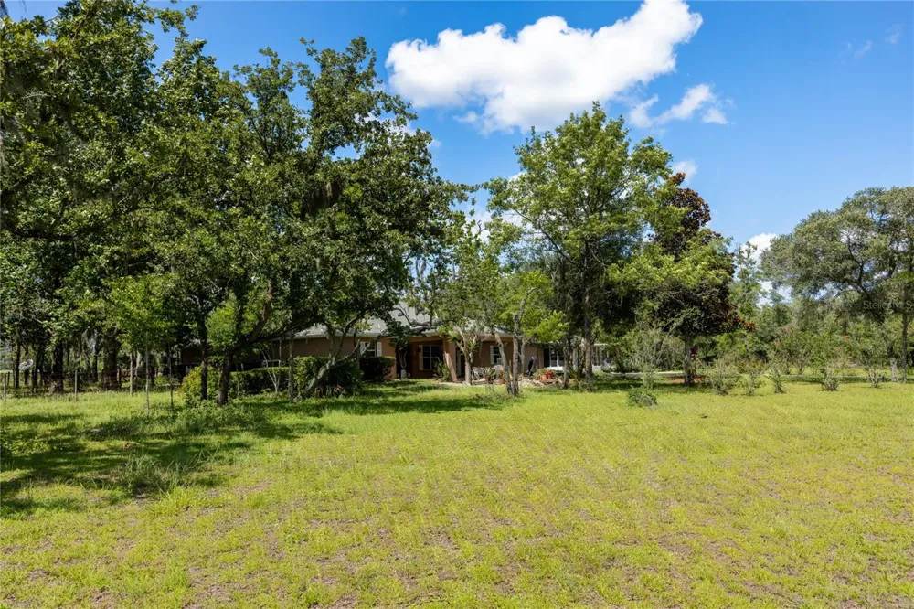 11751 SE 16TH LANE Morriston, FL 32668