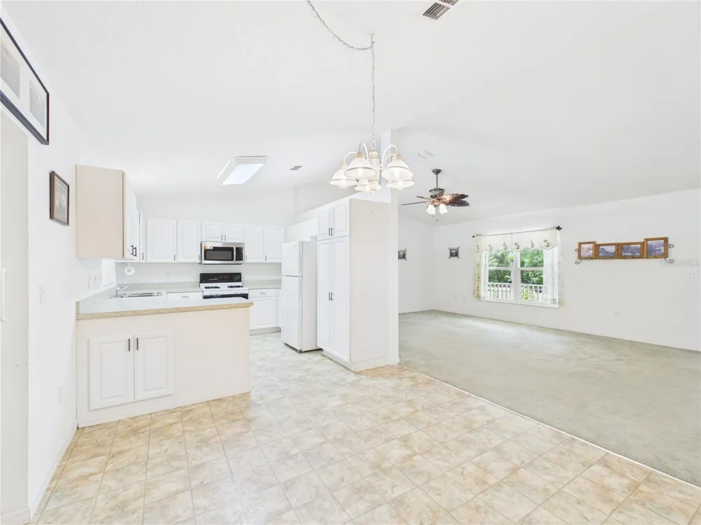 11236 RAIN POINT Inglis, FL 34449
