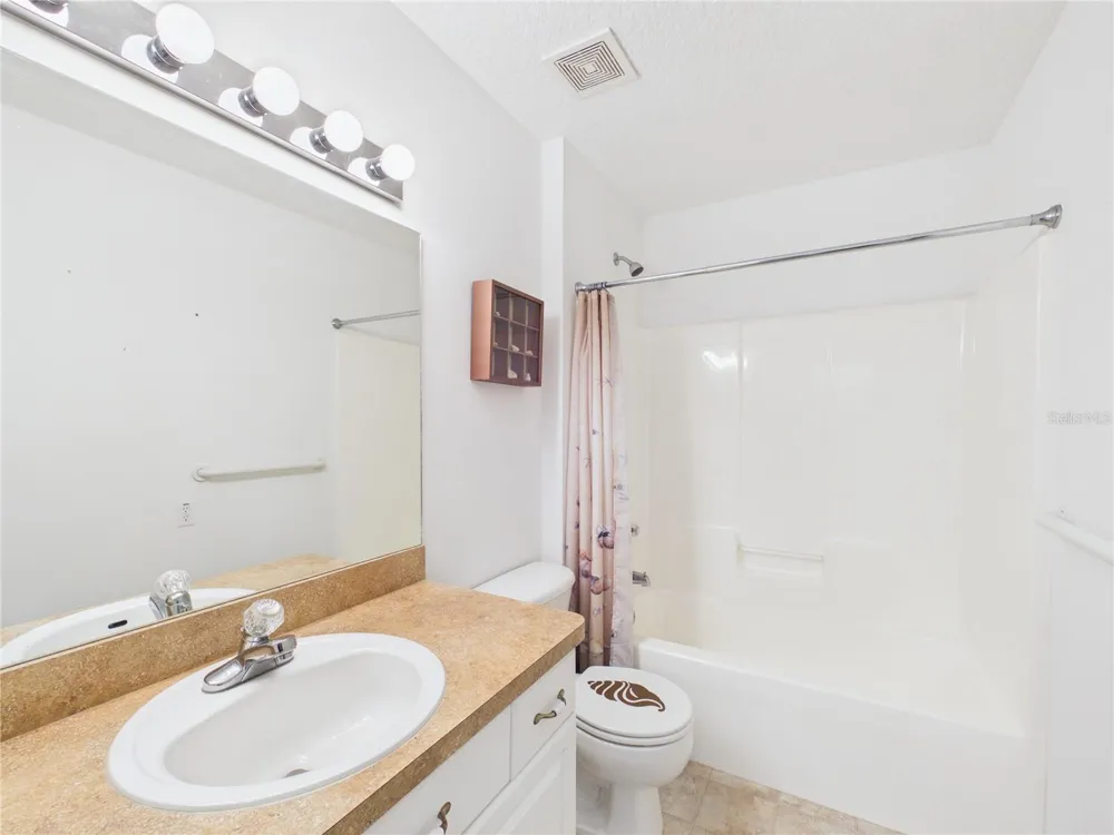 11236 RAIN POINT Inglis, FL 34449
