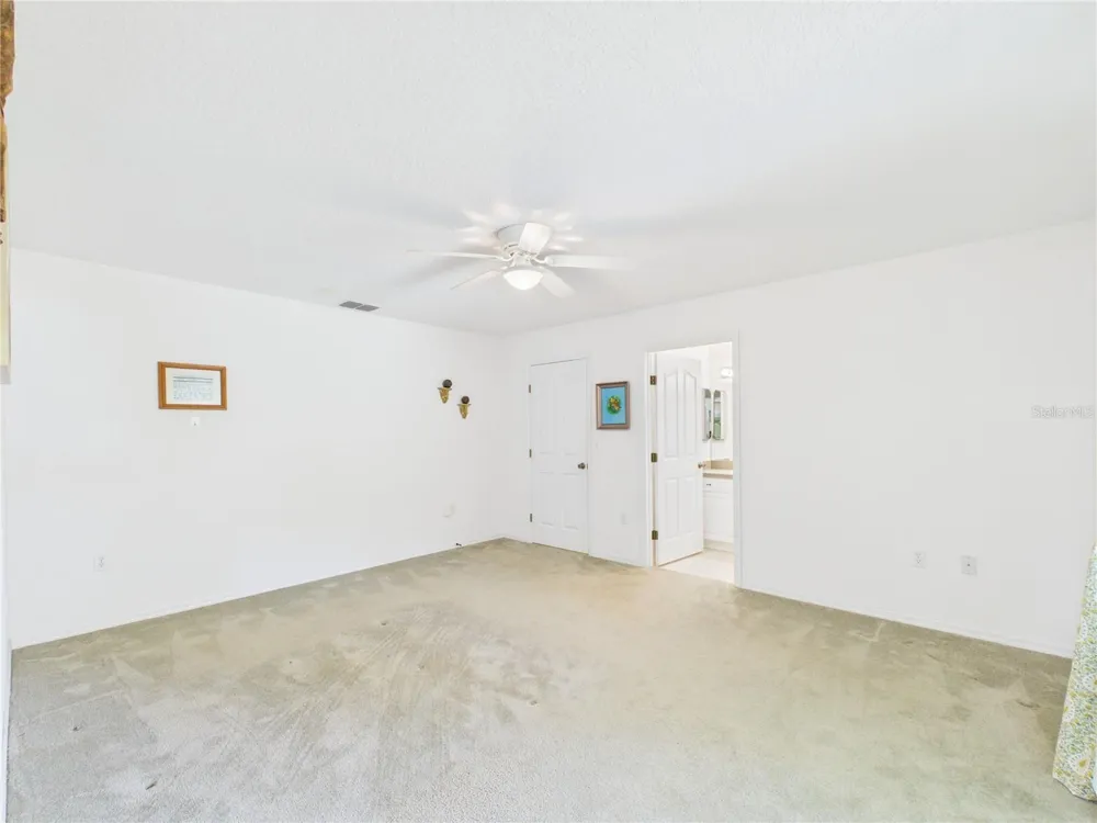 11236 RAIN POINT Inglis, FL 34449