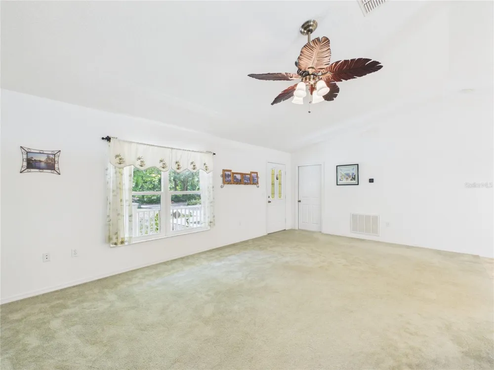11236 RAIN POINT Inglis, FL 34449