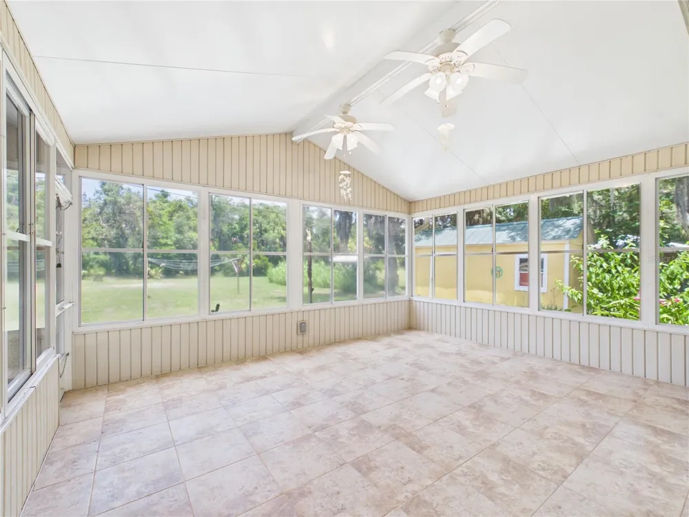 11236 RAIN POINT Inglis, FL 34449