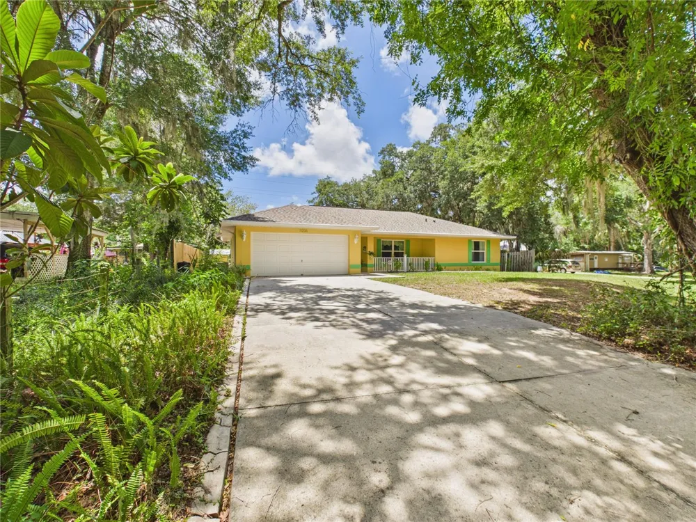 11236 RAIN POINT Inglis, FL 34449