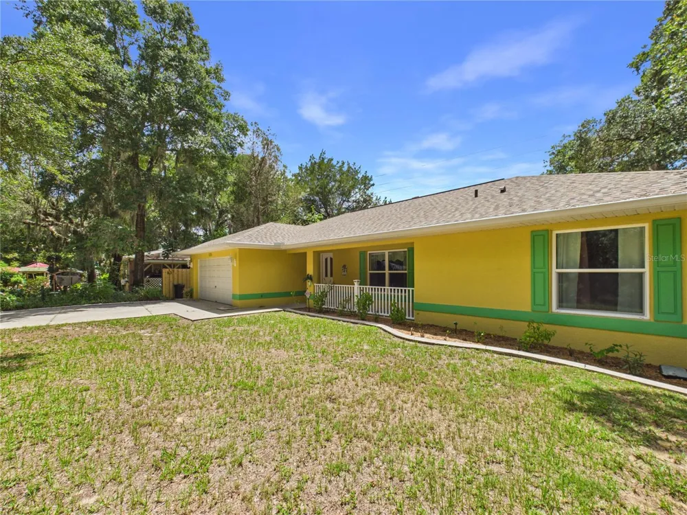 11236 RAIN POINT Inglis, FL 34449