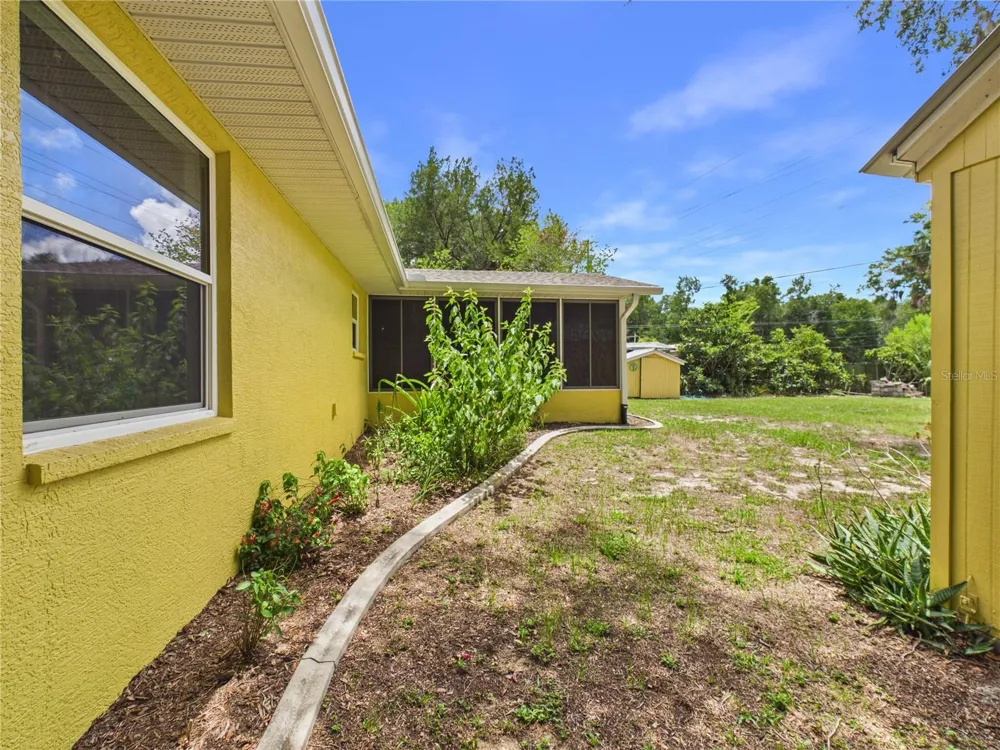 11236 RAIN POINT Inglis, FL 34449