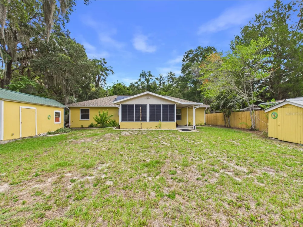 11236 RAIN POINT Inglis, FL 34449