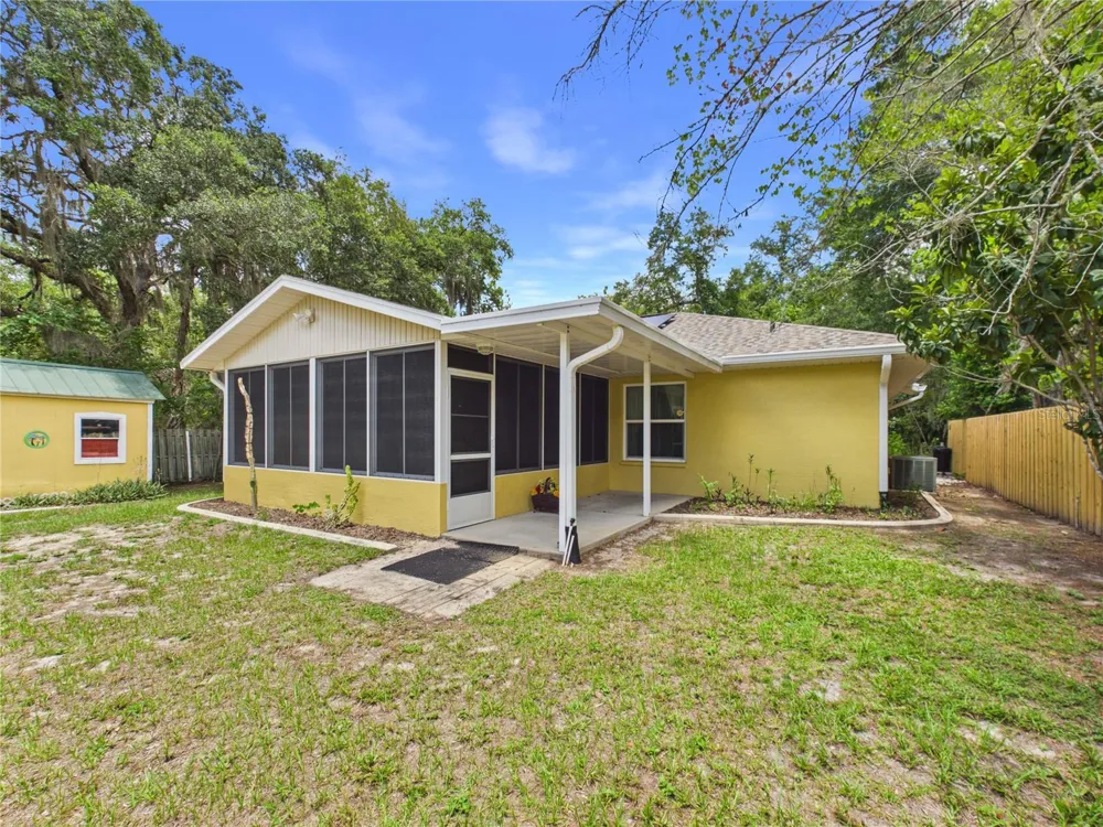11236 RAIN POINT Inglis, FL 34449