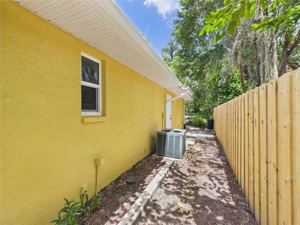 11236 RAIN POINT Inglis, FL 34449