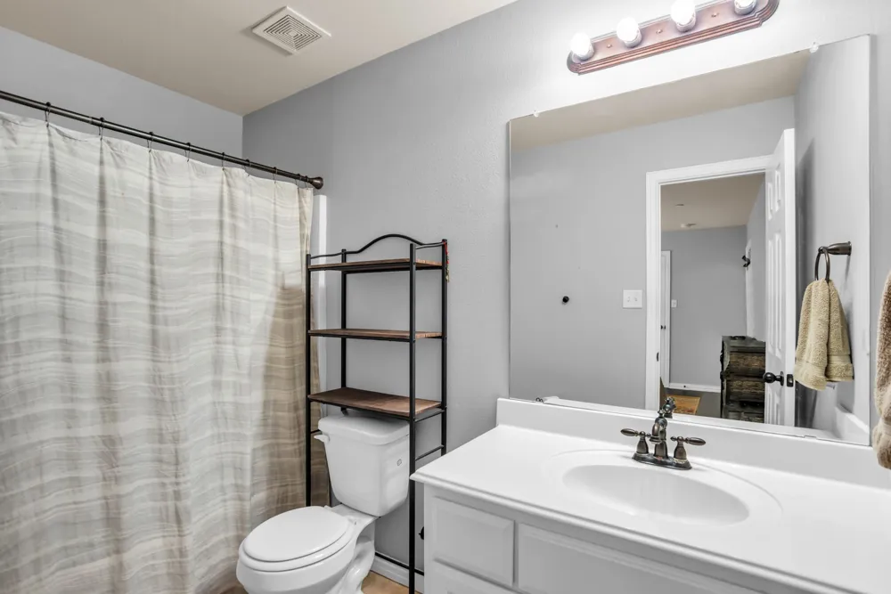 2700 Club Ridge Drive #1 Lewisville, TX 75067