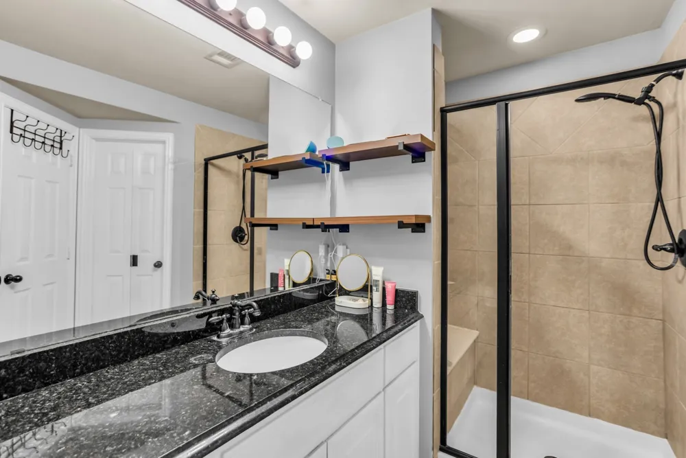 2700 Club Ridge Drive #1 Lewisville, TX 75067