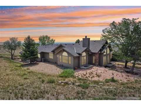 6915 Rabbit Mountain Road