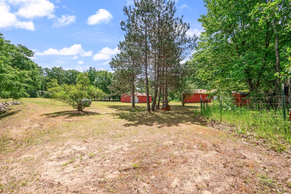 11592 80th Avenue Morton Township, MI 49332