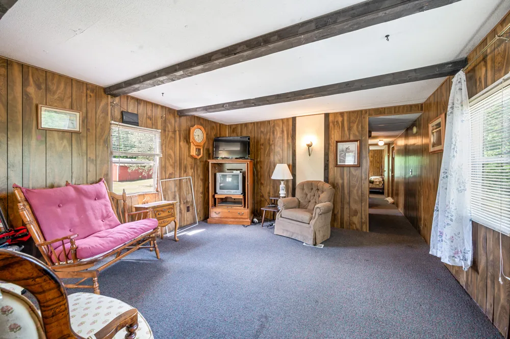11592 80th Avenue Morton Township, MI 49332