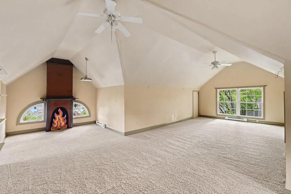 1504 Greenwood Avenue Jackson City, MI 49203