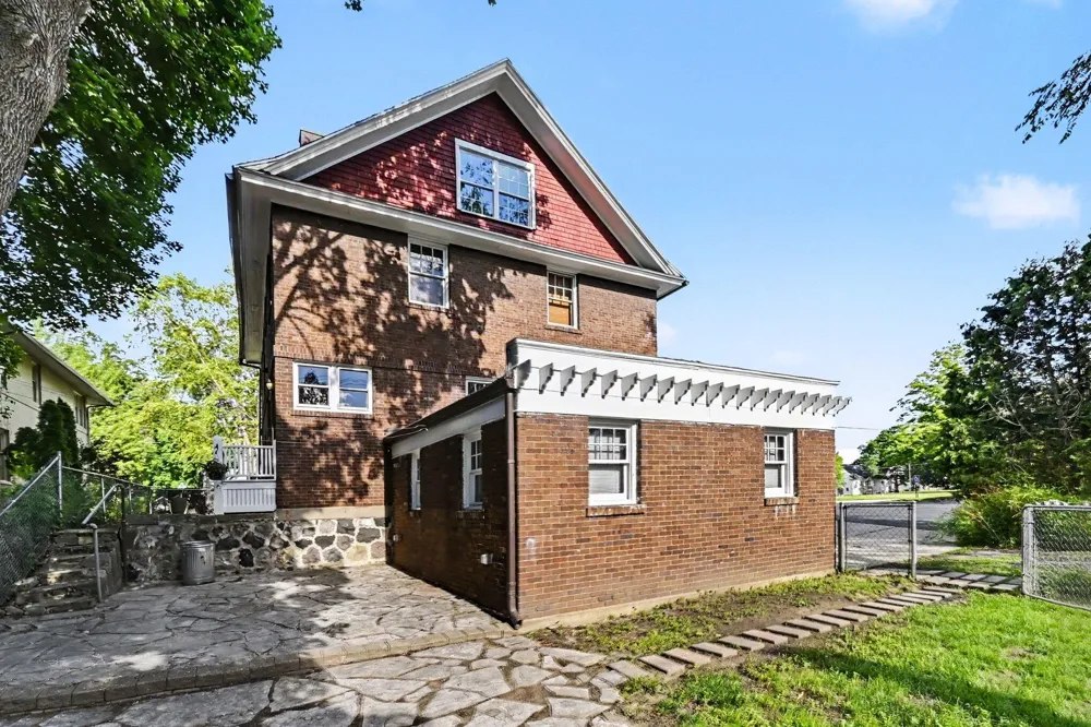1504 Greenwood Avenue Jackson City, MI 49203