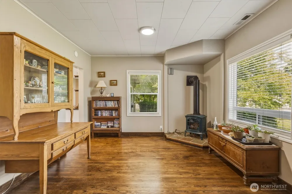 2102 Mt Brynion Road Kelso, WA 98626