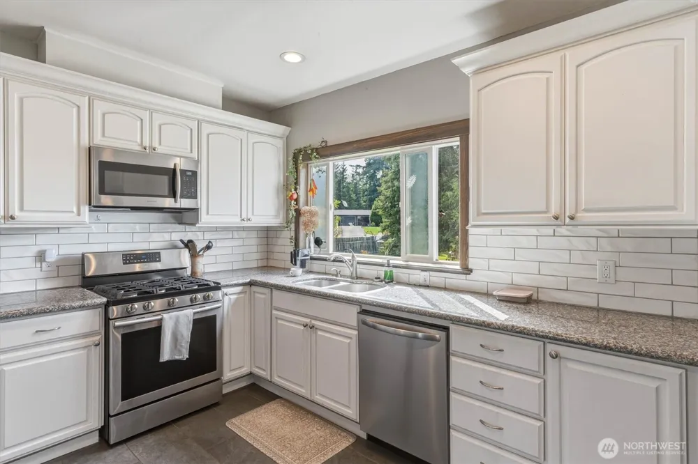 2102 Mt Brynion Road Kelso, WA 98626