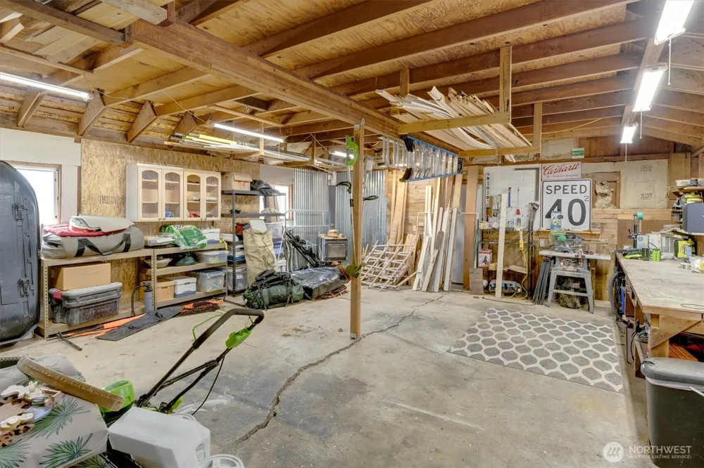 2102 Mt Brynion Road Kelso, WA 98626