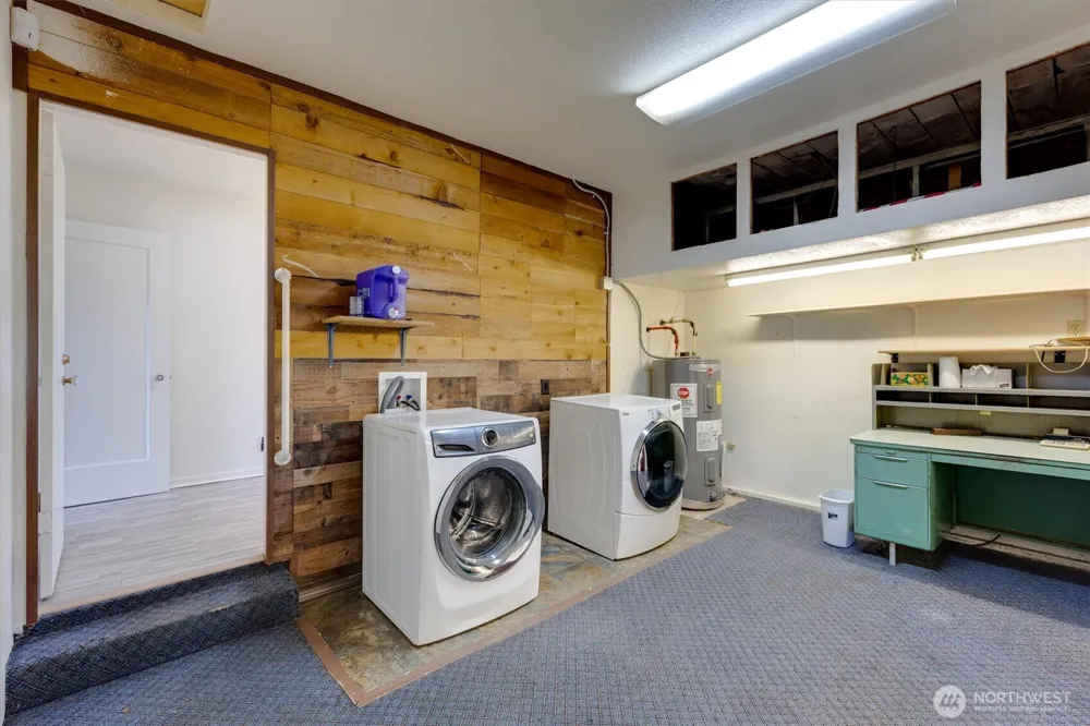 1447 9th Avenue Longview, WA 98632