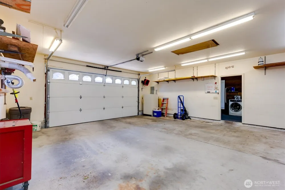 1447 9th Avenue Longview, WA 98632
