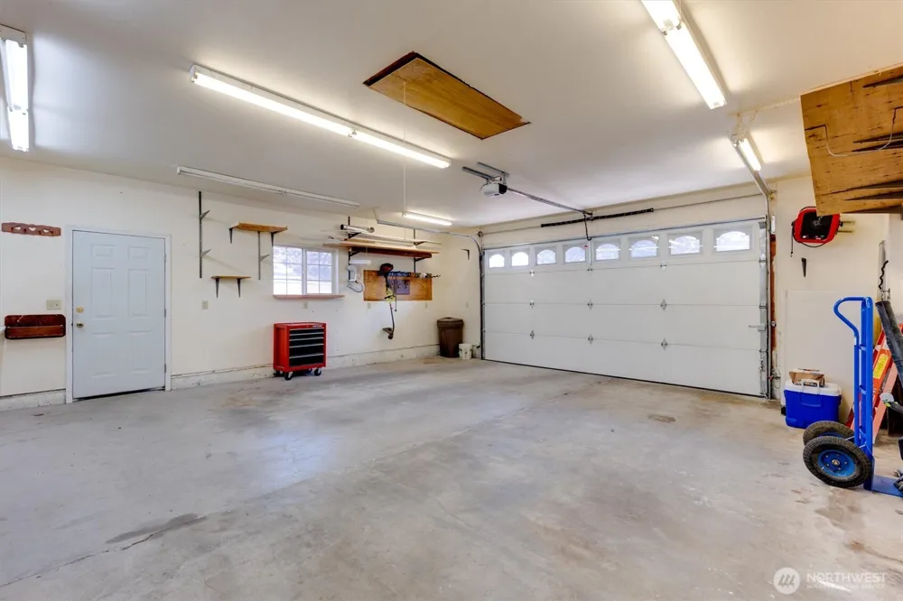 1447 9th Avenue Longview, WA 98632
