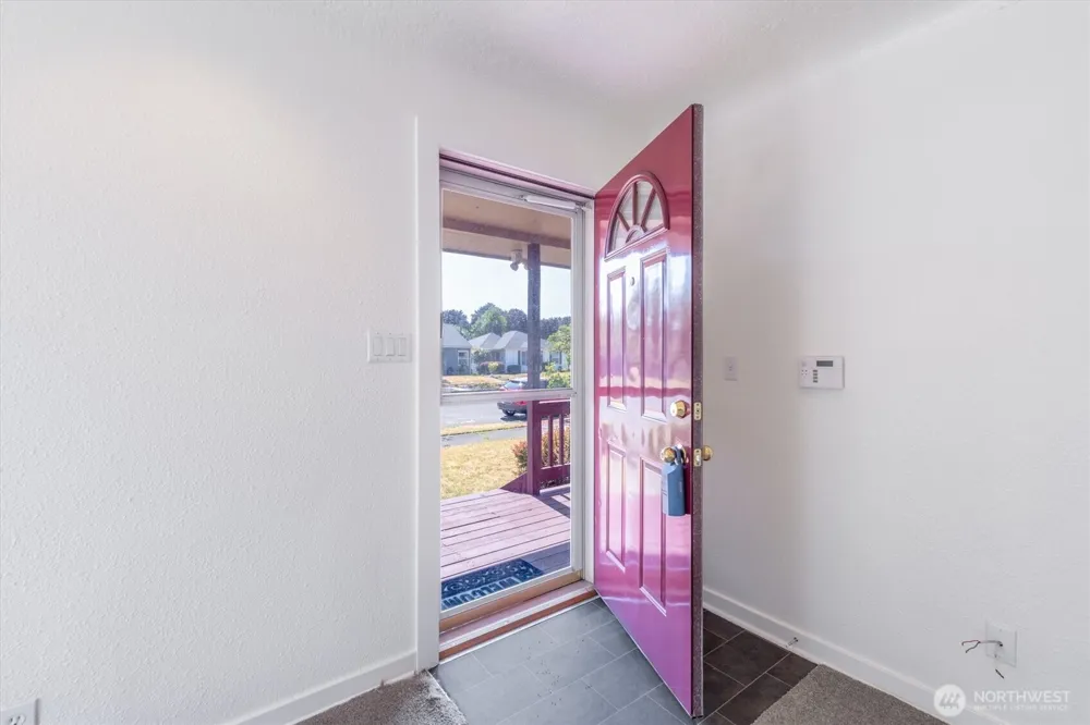 1447 9th Avenue Longview, WA 98632