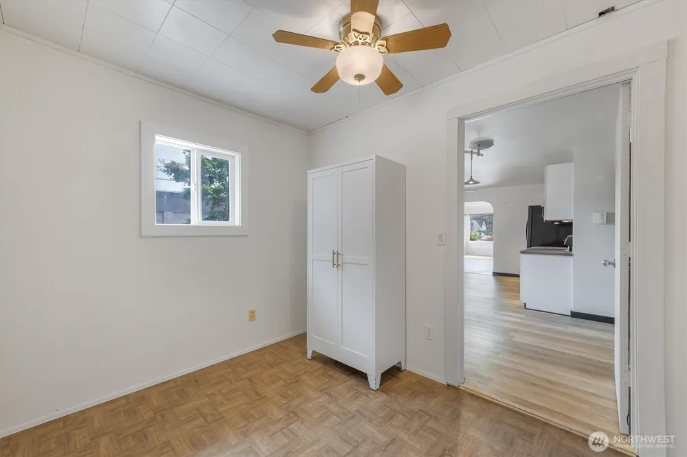 1447 9th Avenue Longview, WA 98632