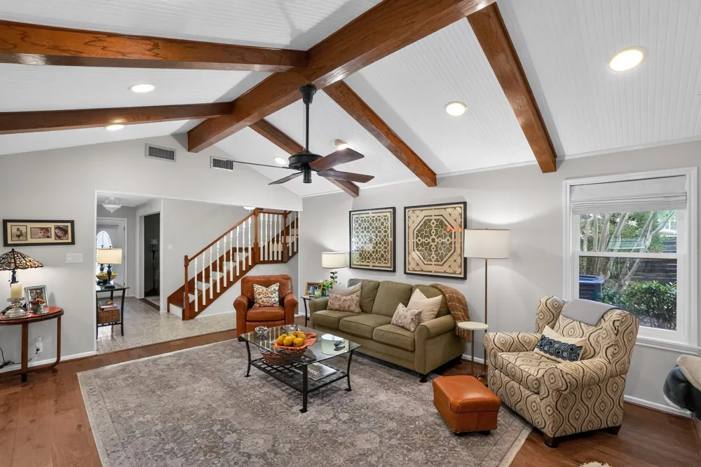 1622 Twin Island Drive Drive Lockhart, TX 78644