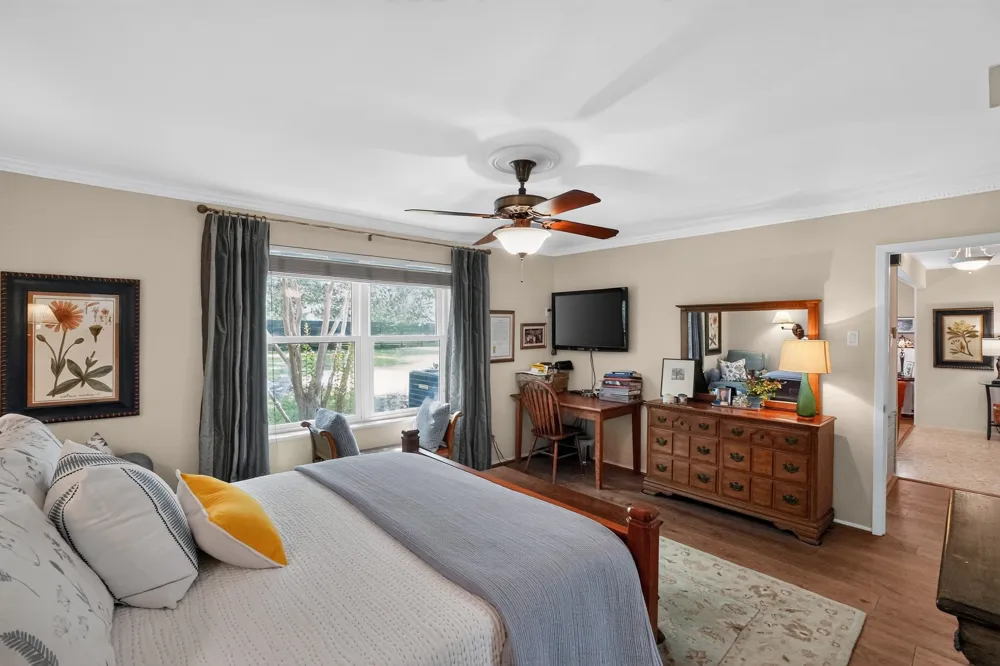 1622 Twin Island Drive Drive Lockhart, TX 78644