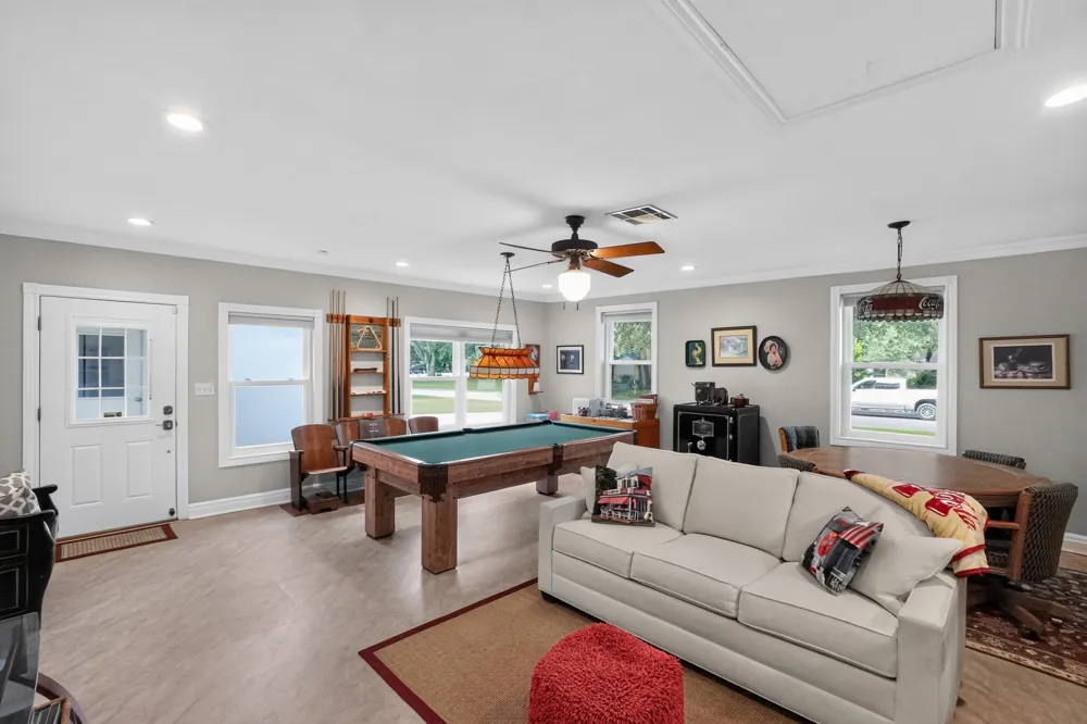 1622 Twin Island Drive Drive Lockhart, TX 78644