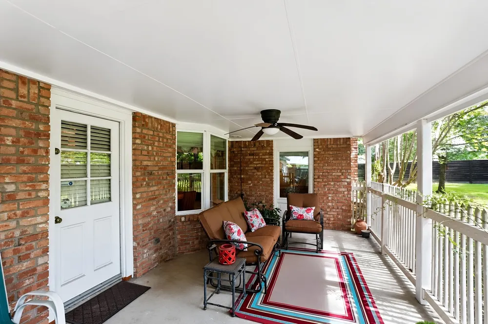 1622 Twin Island Drive Drive Lockhart, TX 78644