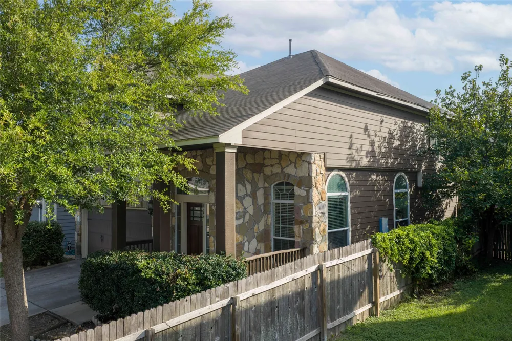 8744 Blackvireo Drive Austin, TX 78729