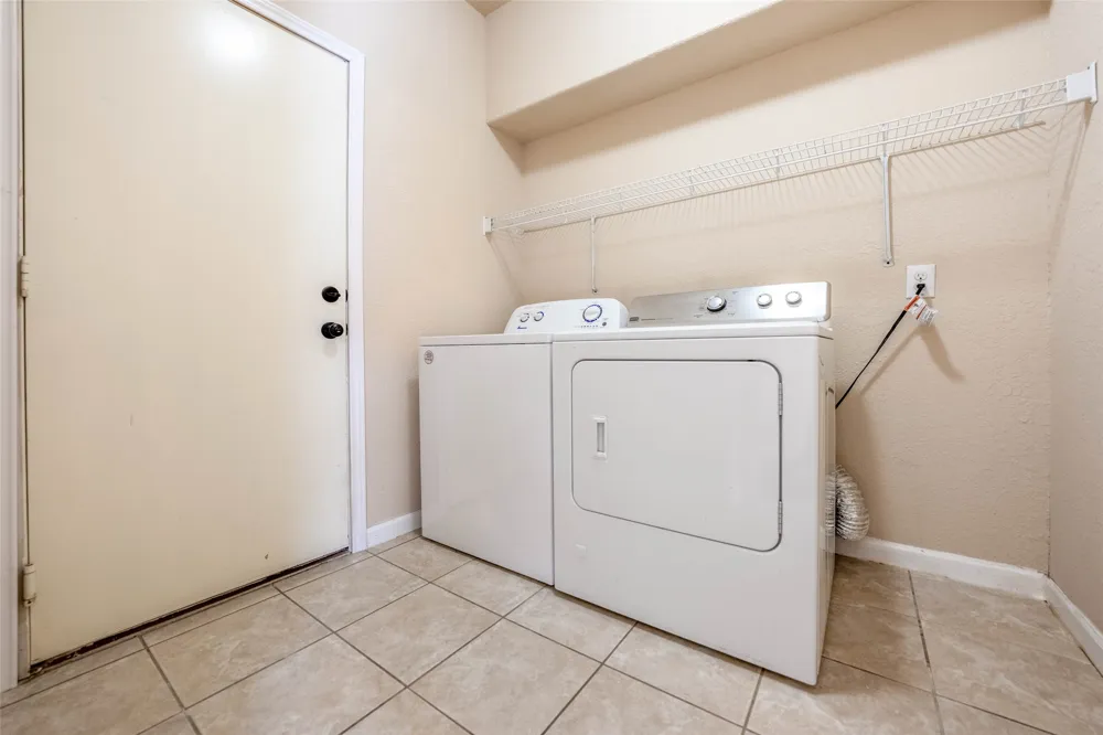 8744 Blackvireo Drive Austin, TX 78729