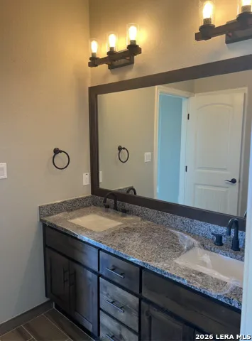 112 Estates Dr La Vernia, TX 78121