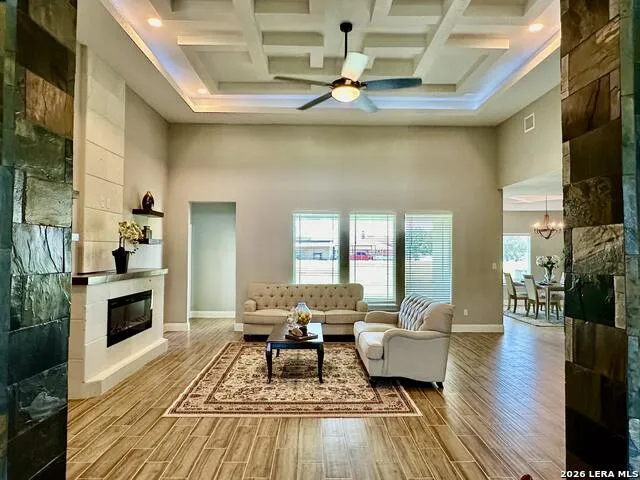 112 Estates Dr La Vernia, TX 78121