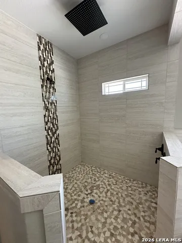 112 Estates Dr La Vernia, TX 78121