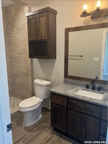 112 Estates Dr La Vernia, TX 78121
